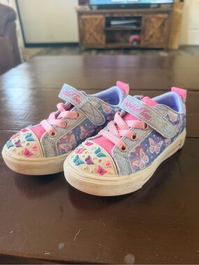 Kids Twinkle Toes Butterfly Sneakers with Pink and Purple Accents